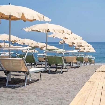 Villa Valentino Giardini-Naxos Kültér fotó