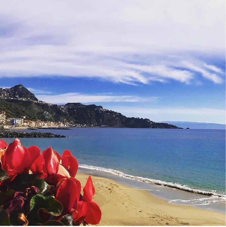 Villa Valentino Giardini-Naxos Kültér fotó